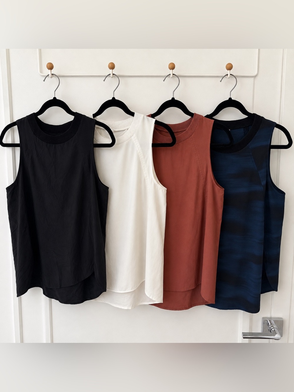 Athleta zephyr Sleeveless Tank Black, White, Rust, Navy/black lot of 4 small